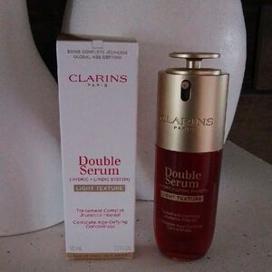 Clarins Double Serum Light Texture in Gold and Red